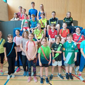 20230325_Minis Burgball1.jpg